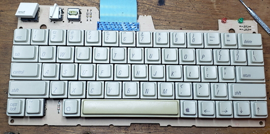 Apple Keyboard