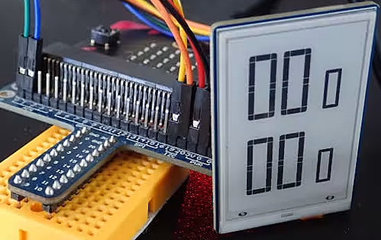 e-paper module with a micro:bit